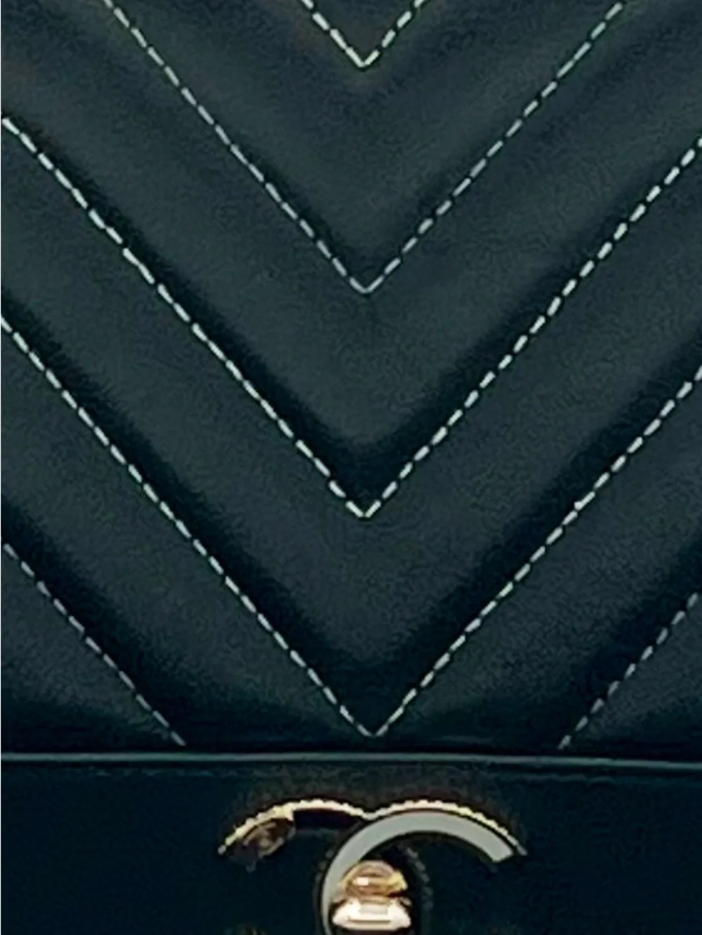 CHANEL Rare Black Chevron Wallet on Chain with Contrast Stitching/Logo COA